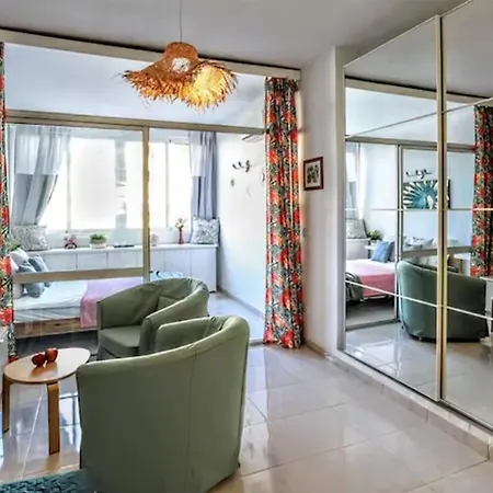 Lejlighed Tropical - Parking, Wifi, Ac