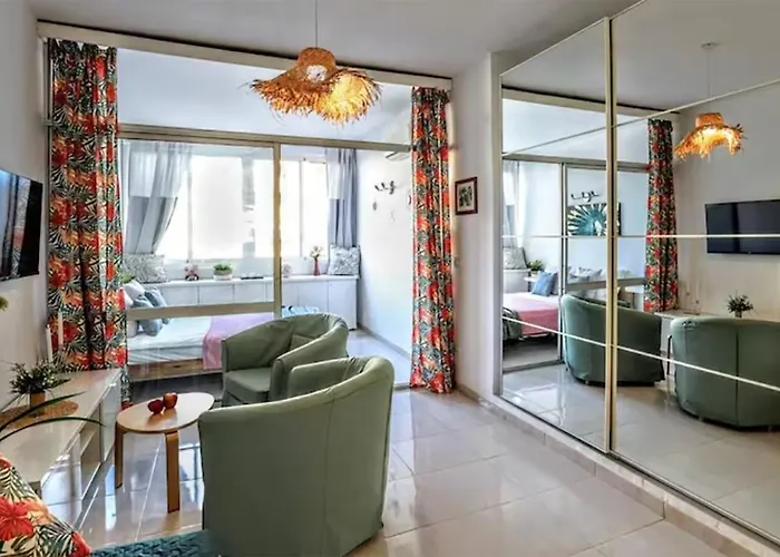 Lejlighed Tropical - Parking, Wifi, Ac